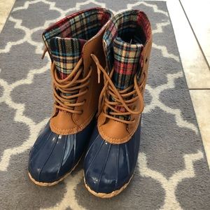 Worn ONCE - Maine Woods Plaid Boots